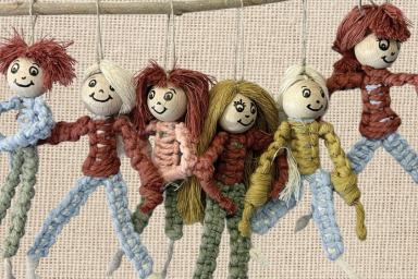 Figurines en macramé